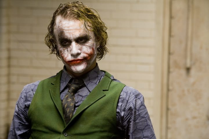 Before Heath Ledger, how many actors were offered the role of Joker in The Dark Knight?