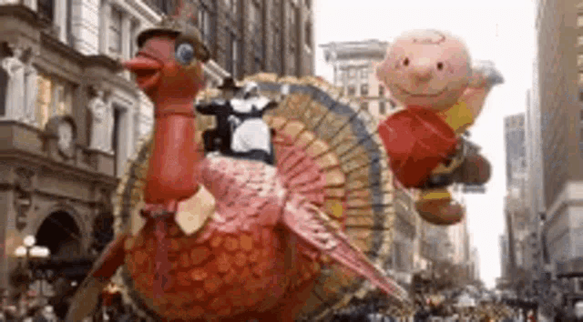 What store held the first Thanksgiving Day parade?