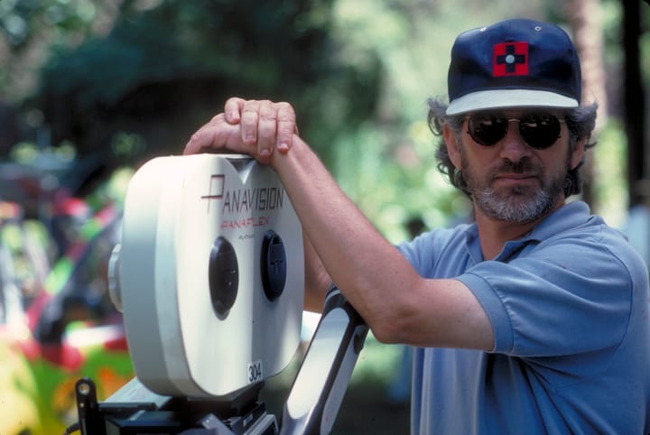 Steven Spielberg digitally replaced rifles with walkie-talkies in which of his classic movies?